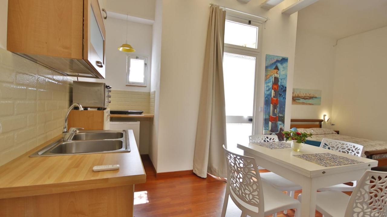 Casa Levante A 75 Mt Dalla Spiaggia Monopoli Exteriér fotografie