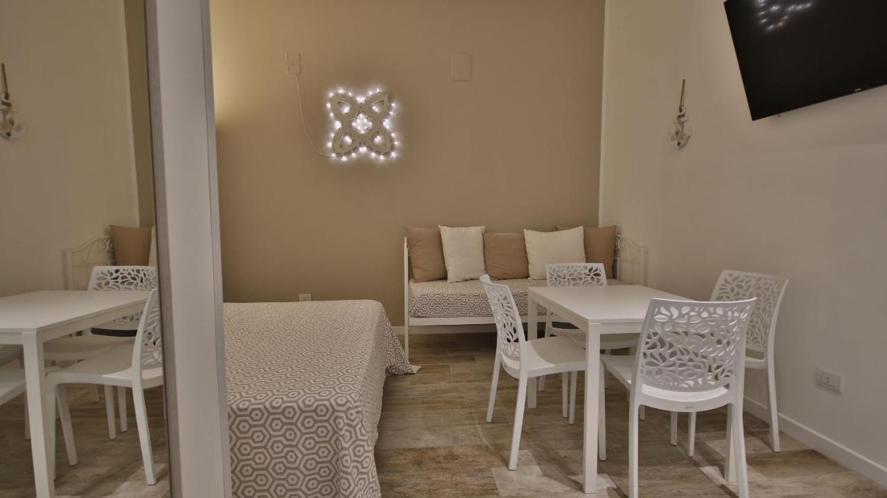 Casa Levante A 75 Mt Dalla Spiaggia Monopoli Exteriér fotografie